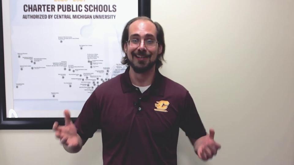 Eric Cronstrom | How we made the switch: a case study on automating a complex report | RStudio